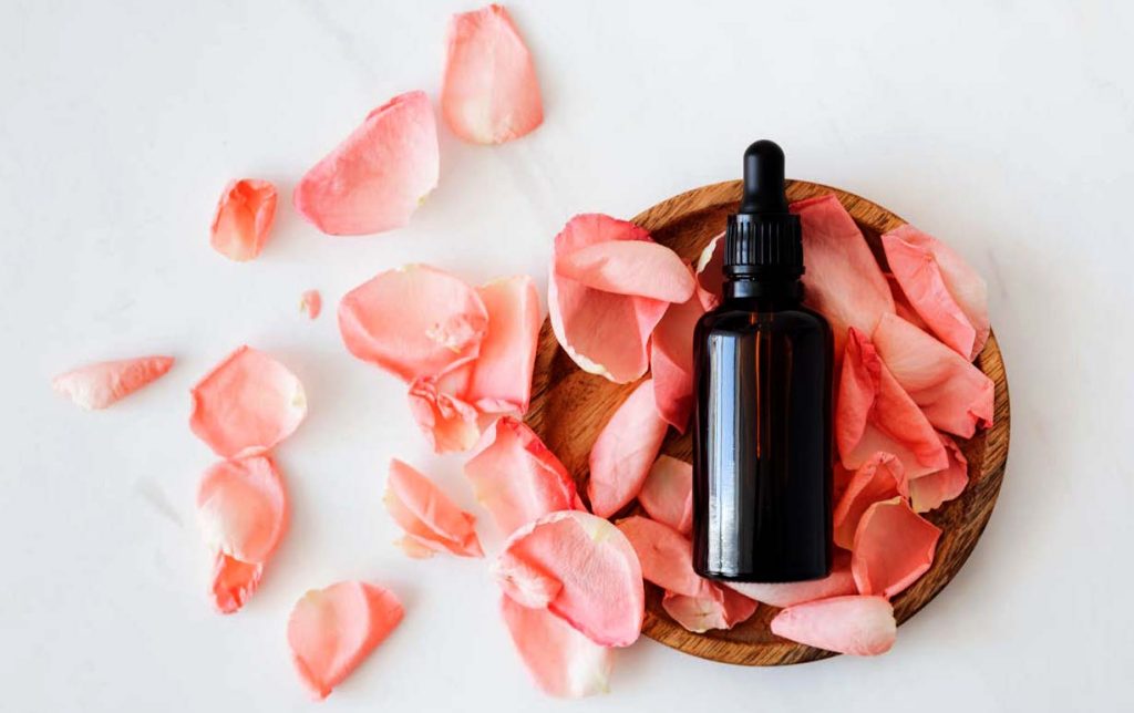 Best Natural Remedies for Glowing Skin at Home